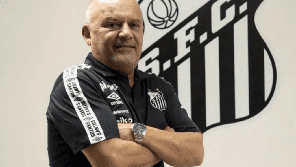 Executivo de fuebol do Santos, Newton Drummond