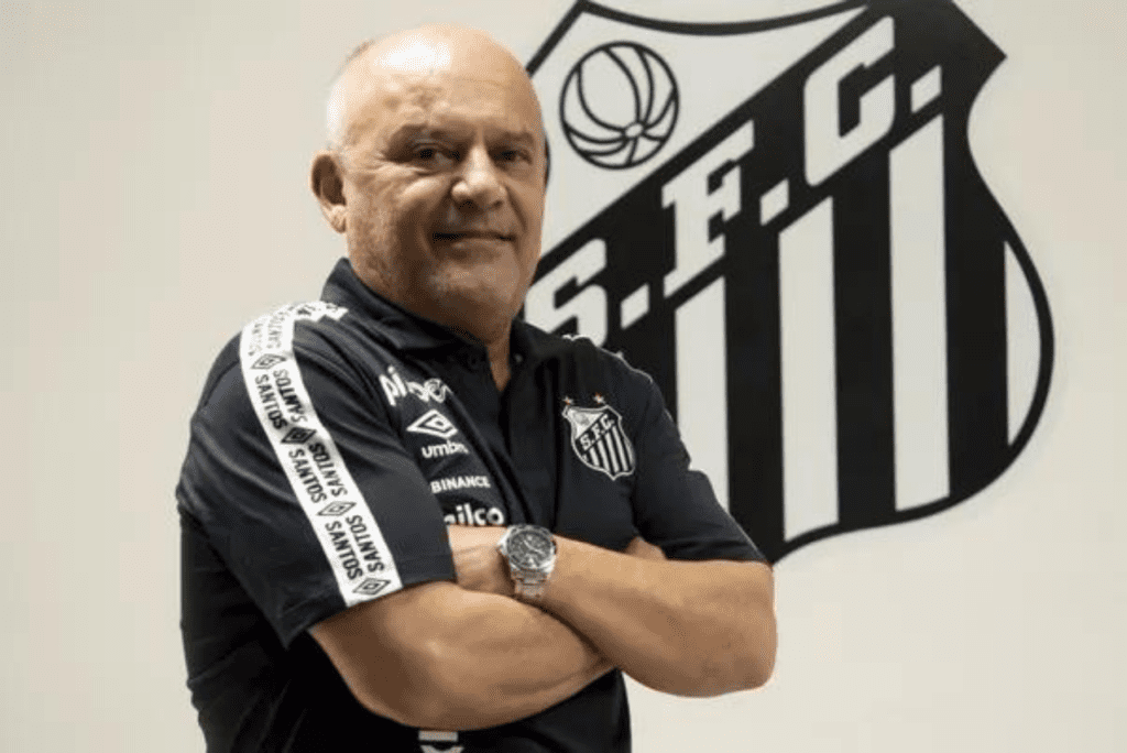 Executivo de fuebol do Santos, Newton Drummond