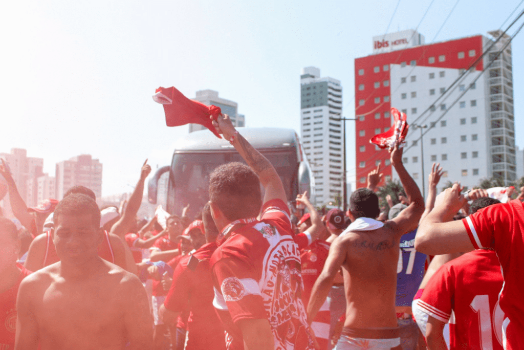 Torcida do América-RN antes do jogo do acesso na Série D