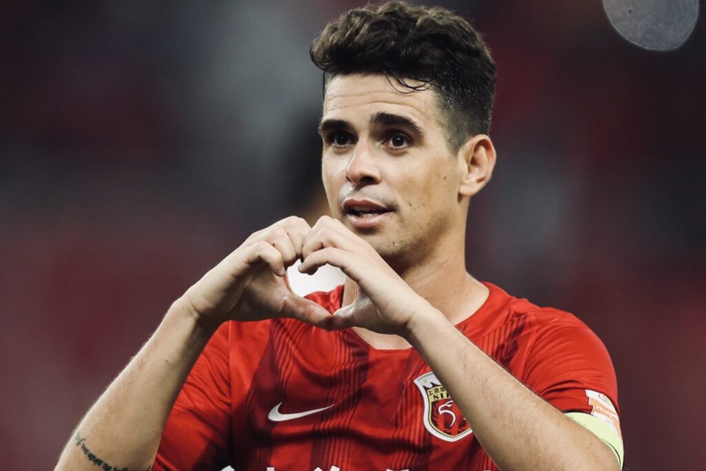 Oscar chegou perto de um acerto com o Flamengo