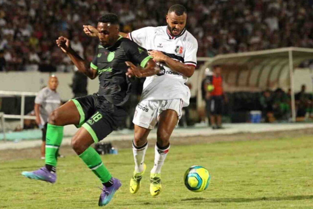 Santa Cruz empata com Tocantinópolis e frustra mais de 40 mil no Arruda