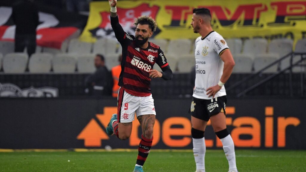 Flamengo vence o Corinthians pela Libertadores - Gabigol