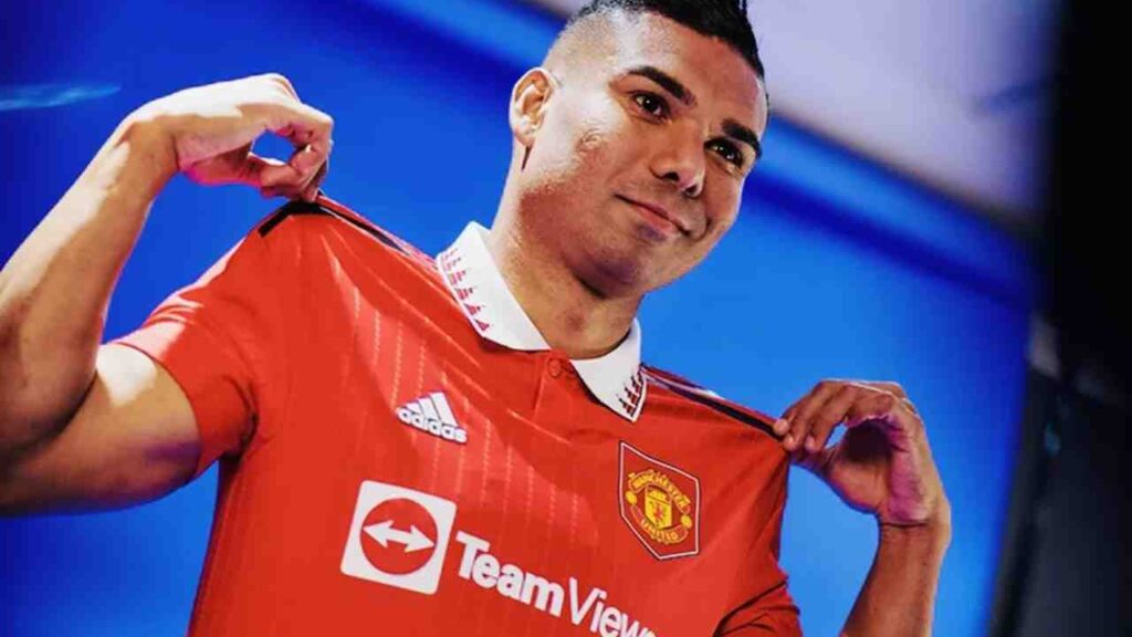 Casemiro é apresentado no Manchester United e comemora: "Muito animado"
