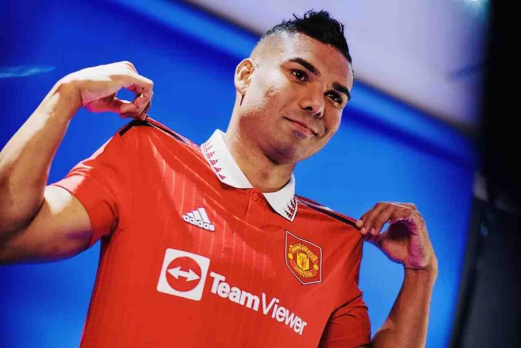 Casemiro é apresentado no Manchester United e comemora: "Muito animado"