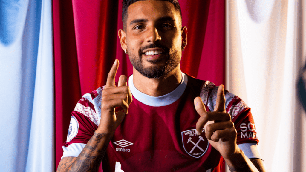 Lateral esquerdo Emerson Palmieri, novo reforço do West Ham
