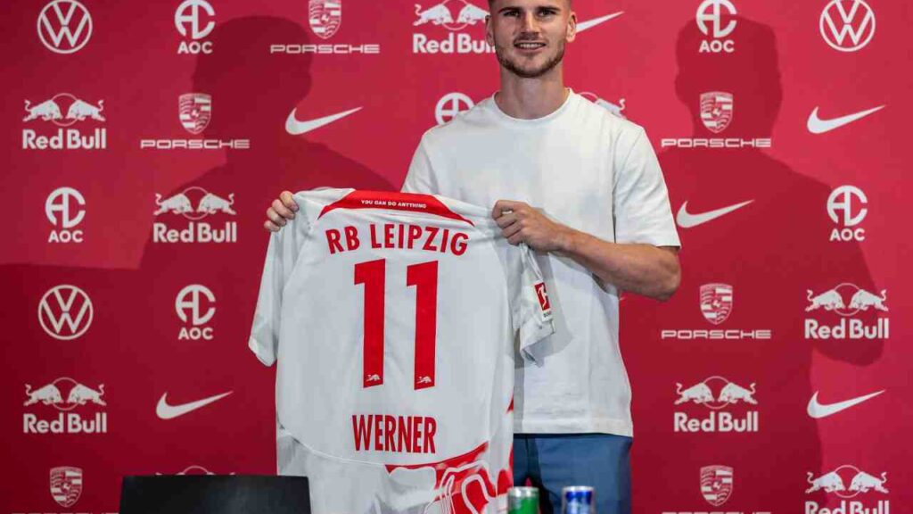 RB Leipzig anuncia retorno do atacante Timo Werner