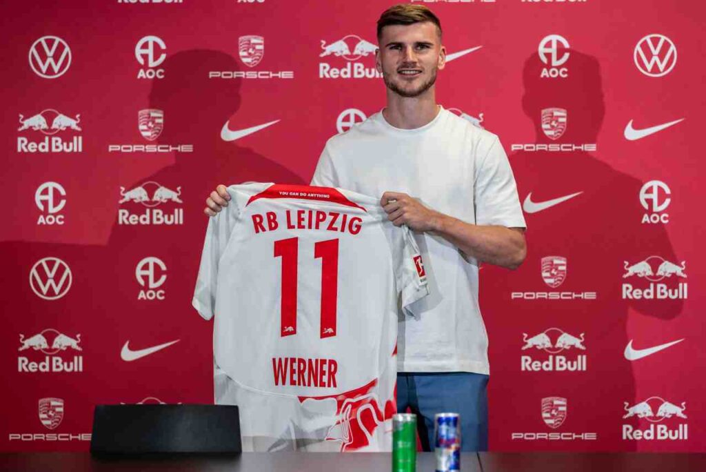 RB Leipzig anuncia retorno do atacante Timo Werner