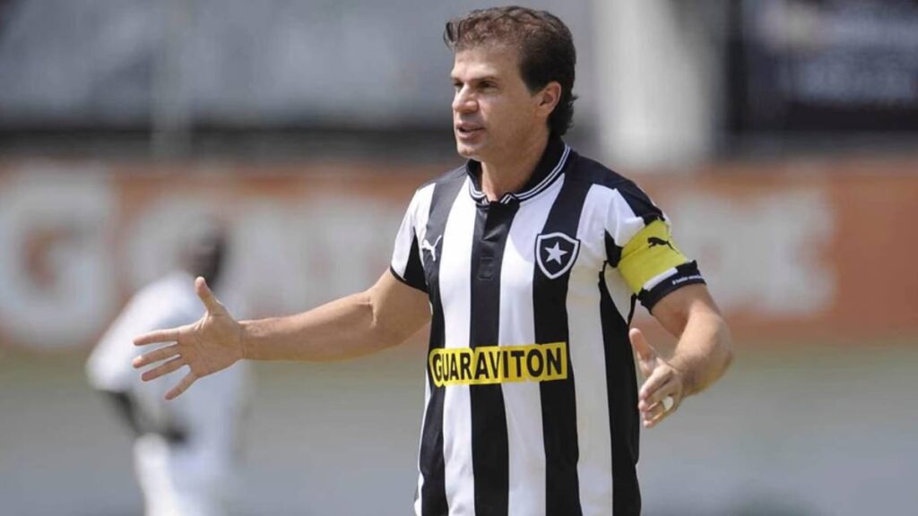 Túlio Maravilha de volta aos gramado Foto: Fernando Soutello/AGIF