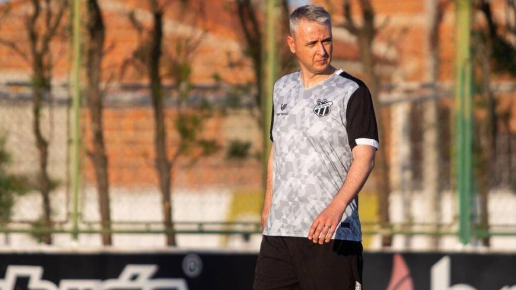 Tiago Nunes diz que jogador do Ceará evitava falta para não perder ponto no Cartola