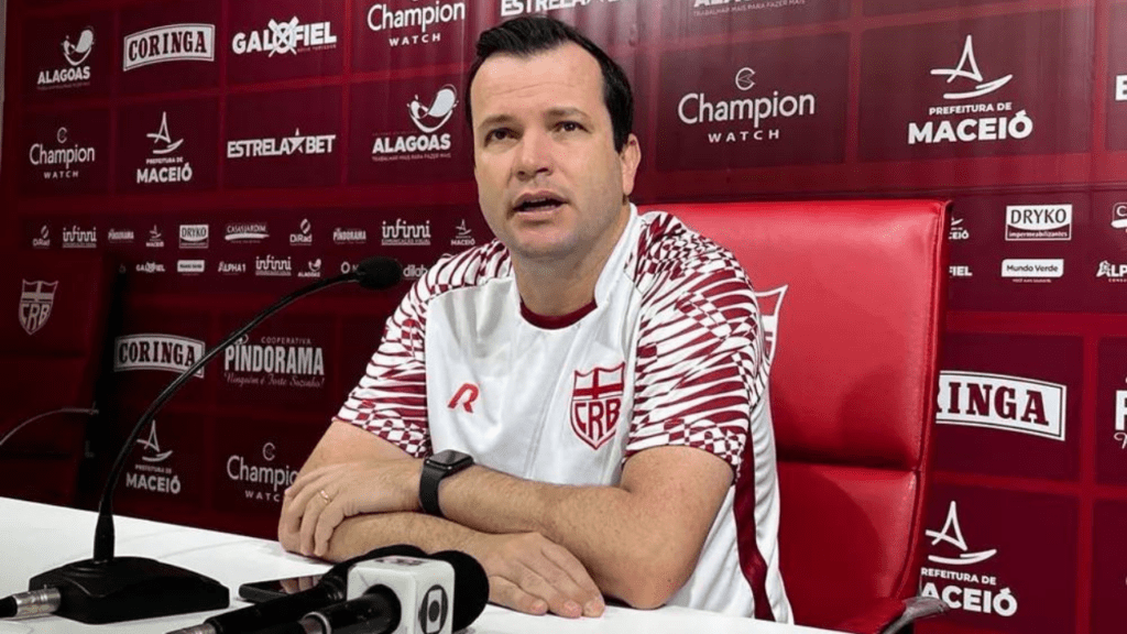 Treinador Daniel Paulista, em entrevista coletiva do CRB