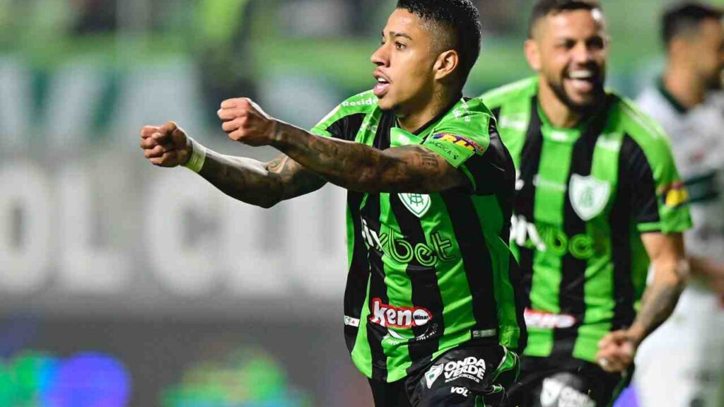 Brasileirão: América-MG bate o Coritiba e chega ao 7º jogo invicto na Série A