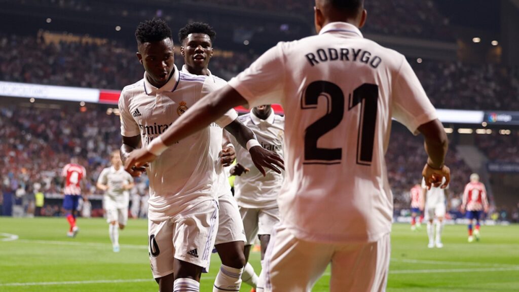 Com dança de Rodrygo e Vini Júnior, Real Madrid vence Atlético de Madrid