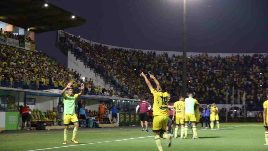 Veja os 4 clubes que subiram da Série C para a Série B