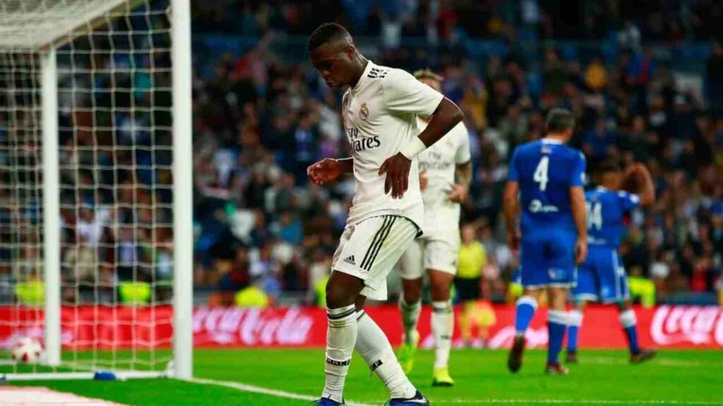 #BailaViniJr: Mundo do futebol apoia Vinicius Júnior após brasileiro ser alvo de falas racistas