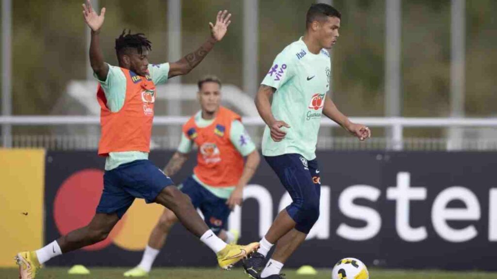 Escalação do Brasil: Tite monta time com novidade na lateral e quinteto ofensivo; veja equipe