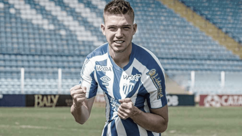 Atacante Guilherme Bissoli, do Avaí