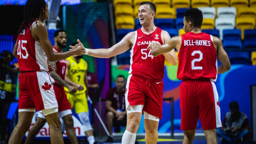 Lance do jogo de basquete Canadá x Colômbia, na Americup
