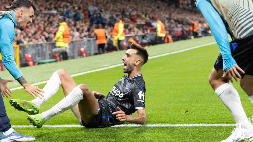 Com Cristiano Ronaldo de titular, Manchester United perde para a Real Sociedad pela Europa League