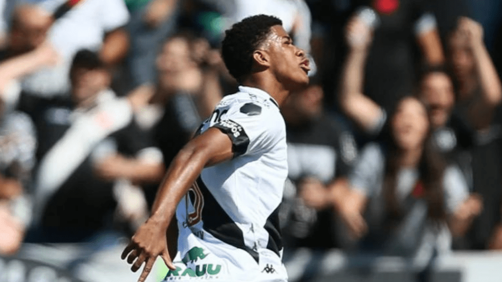 Volante Andrey Santos, do Vasco