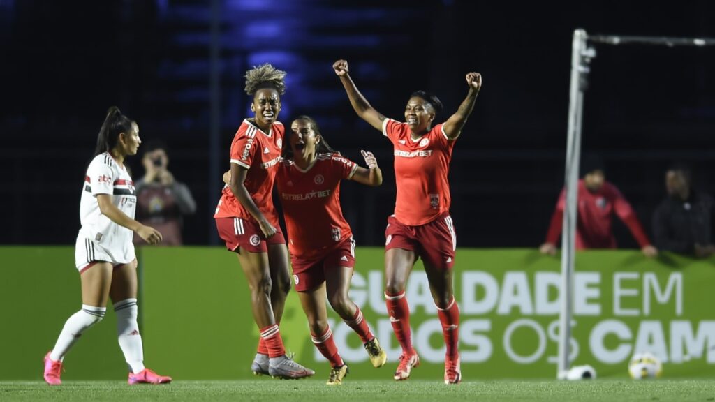 Internacional venceu o São Paulo e vai à final do Brasileirão Feminino