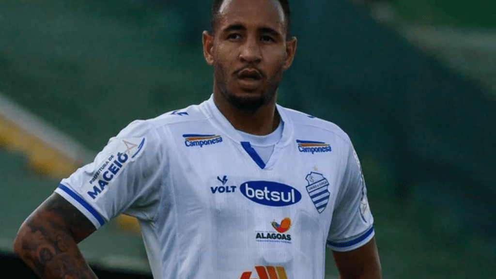 Atacante Marco Túlio, ex-CSA