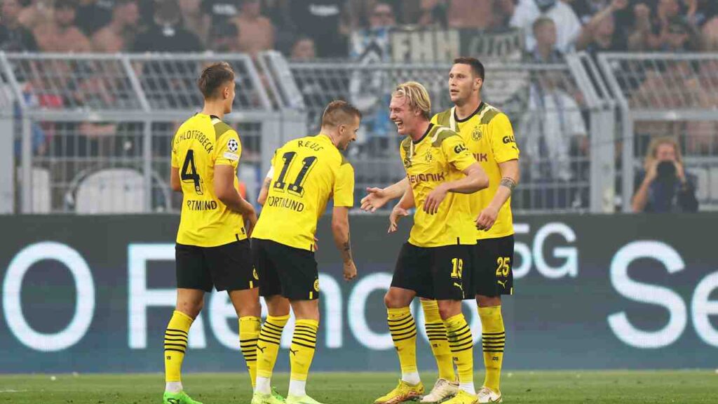 Borussia Dortmund goleia Copenhagen em estreia na Champions League