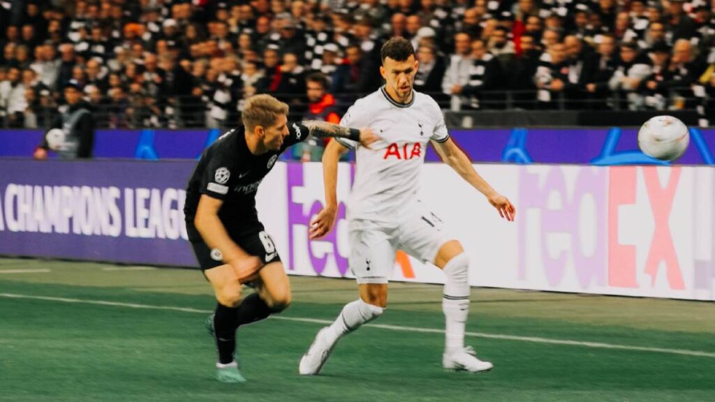 Frankfurt e Tottenham ficam apenas no empate pela Uefa Champions League Foto: Divulgação
