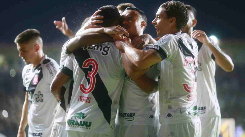 Com tranquilidade, Vasco goleia o Novorizontino na Série B