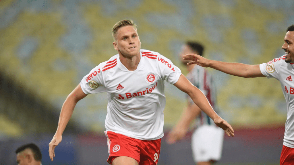 Atacante Alexandre Alemão, do Internacional