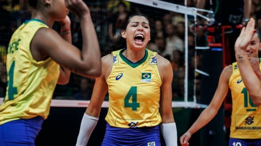 Seleção Feminina de Vôlei: Carol exalta força do grupo no Mundial