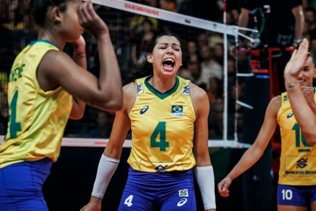 Seleção Feminina de Vôlei: Carol exalta força do grupo no Mundial