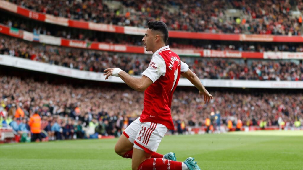 Martinelli marca e Arsenal goleia Nottingham Forest pela Premier League