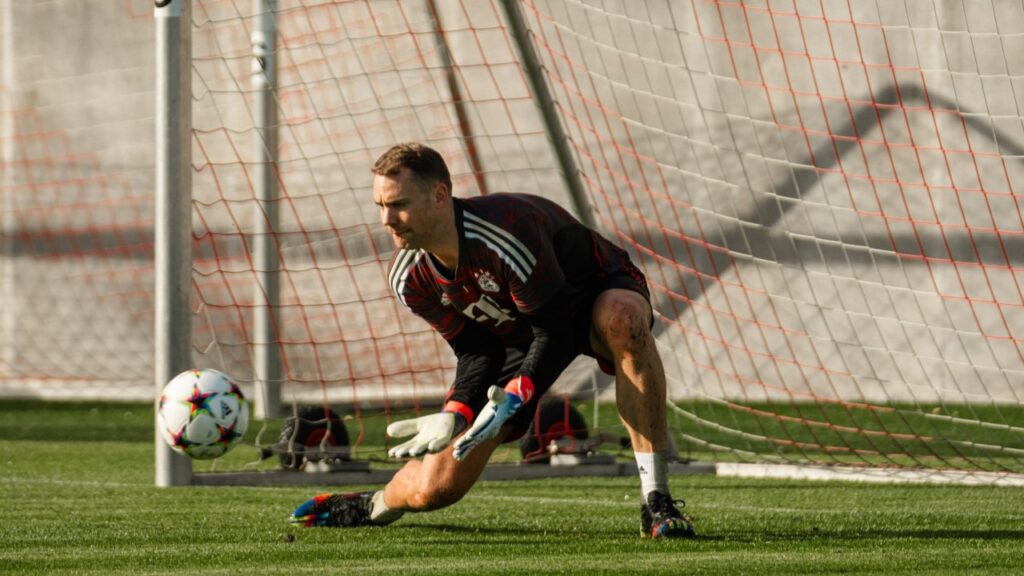 Neuer retoma os treinos após lesão e pode jogar a Copa do Mundo