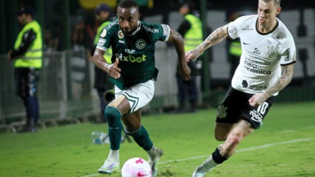 Corinthians empata com Goiás e segue fora do G-4 da Série A