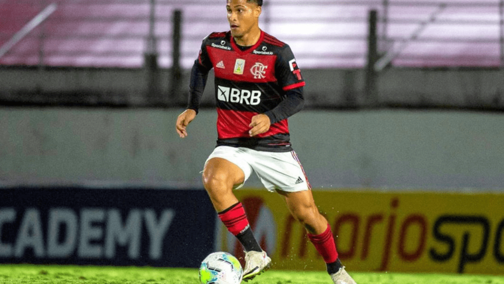 Volante João Gomes, do Flamengo