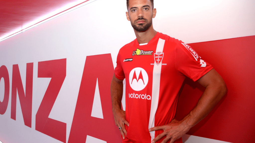 Zagueiro Pablo Marí, do Monza