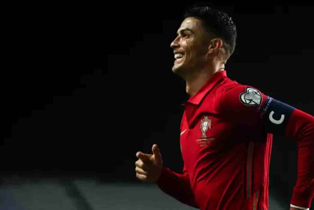 "Gostaria de ser eu a fazer o xeque-mate contra Messi", brinca Cristiano Ronaldo