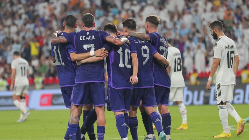 Seleção Argentina goleia Emirados Árabes
