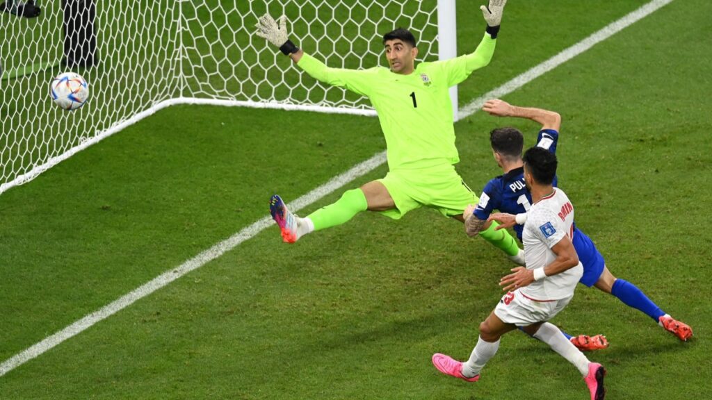 Estados Unidos vencem Irã e vão às oitavas de final da Copa do Mundo