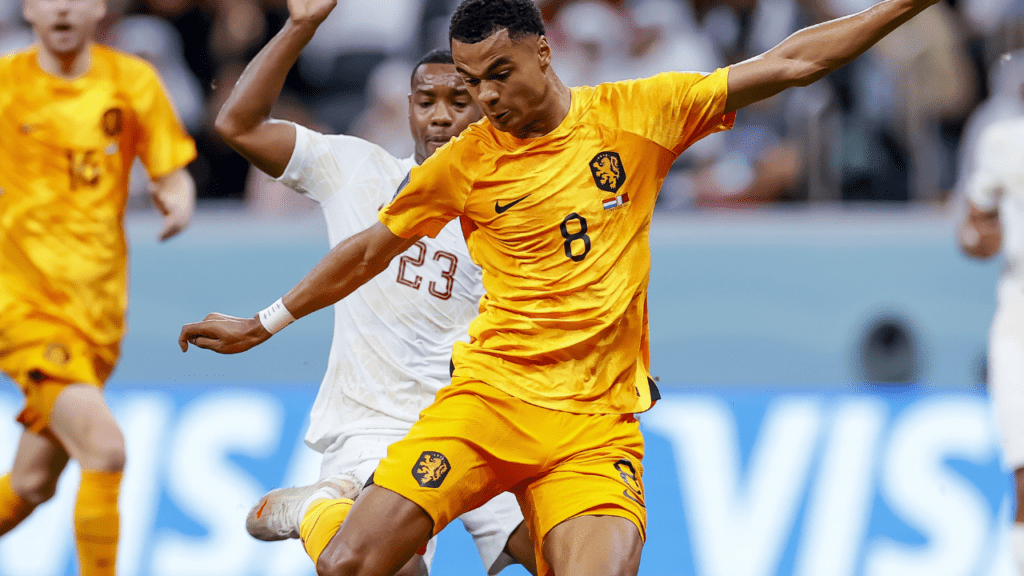 Liverpool contrata craque holandês da Copa do Mundo 2022