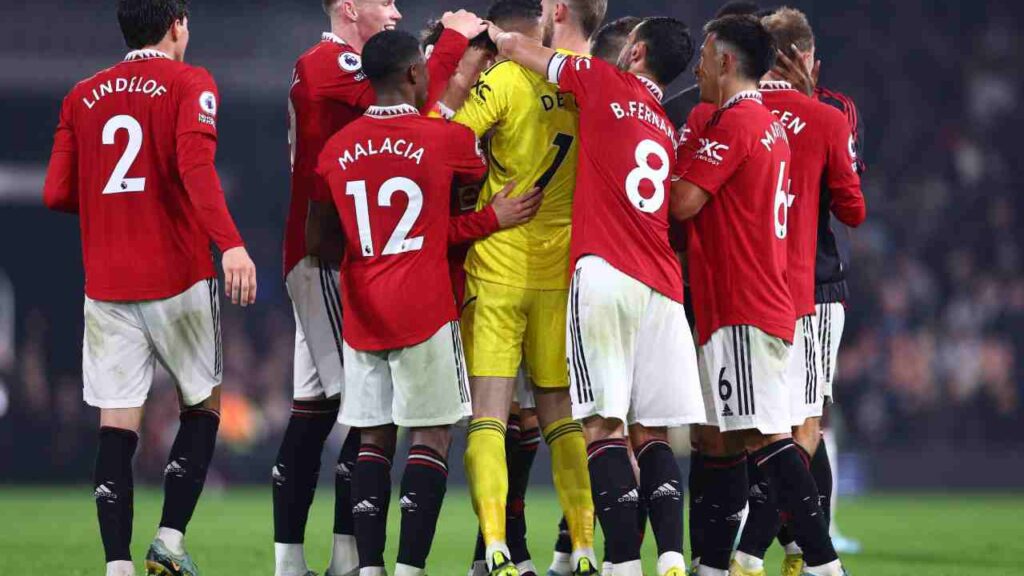 Manchester United marca nos acréscimos e bate o Fulham pela Premier League
