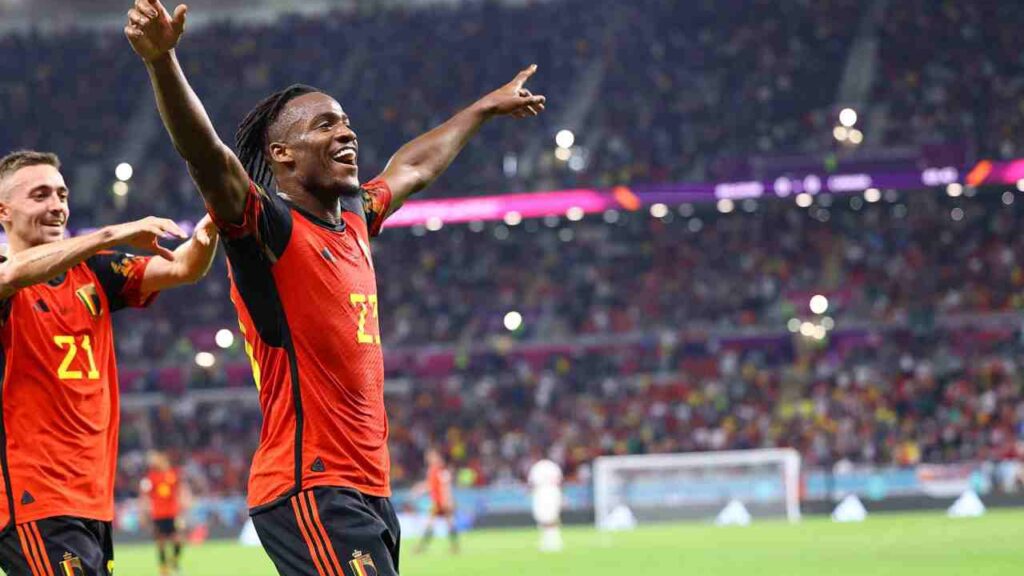 Com atuação abaixo, Bélgica confirma favoritismo e bate o Canadá na estreia da Copa do Mundo