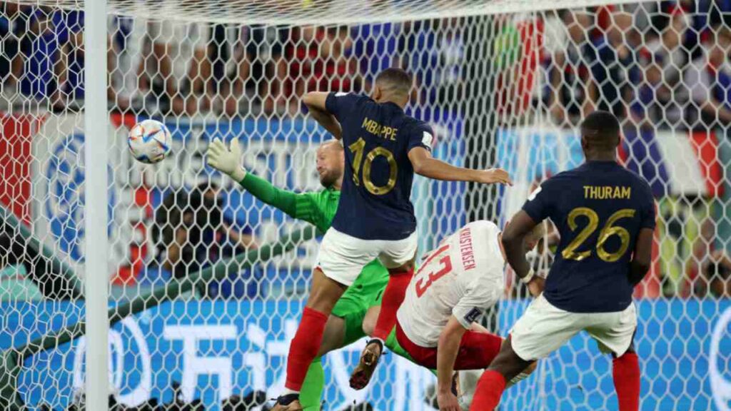 Mbappé decide, França bate a Dinamarca e vai às oitavas da Copa do Mundo