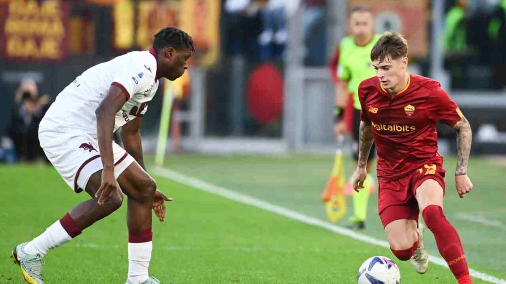 Roma empata ante Torino em partida com expulsão de Mourinho e pênalti perdido