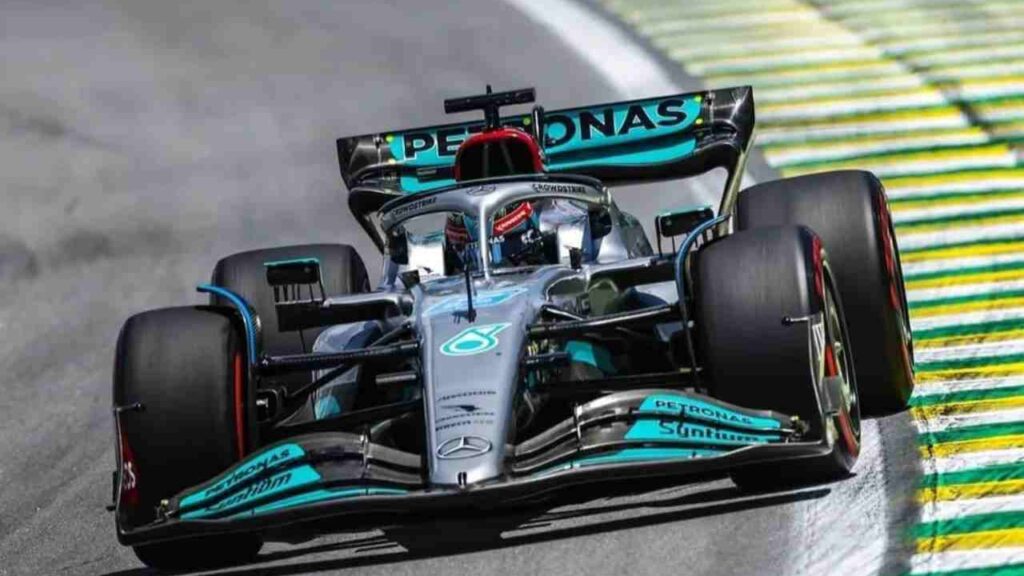 George Russell ultrapassa Verstappen e ganha corrida classificatória em Interlagos