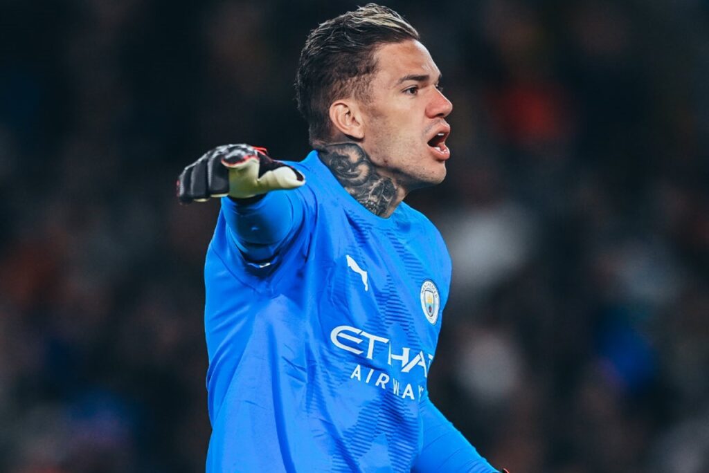 Ederson, do Manchester City, estabelece recorde na Premier League