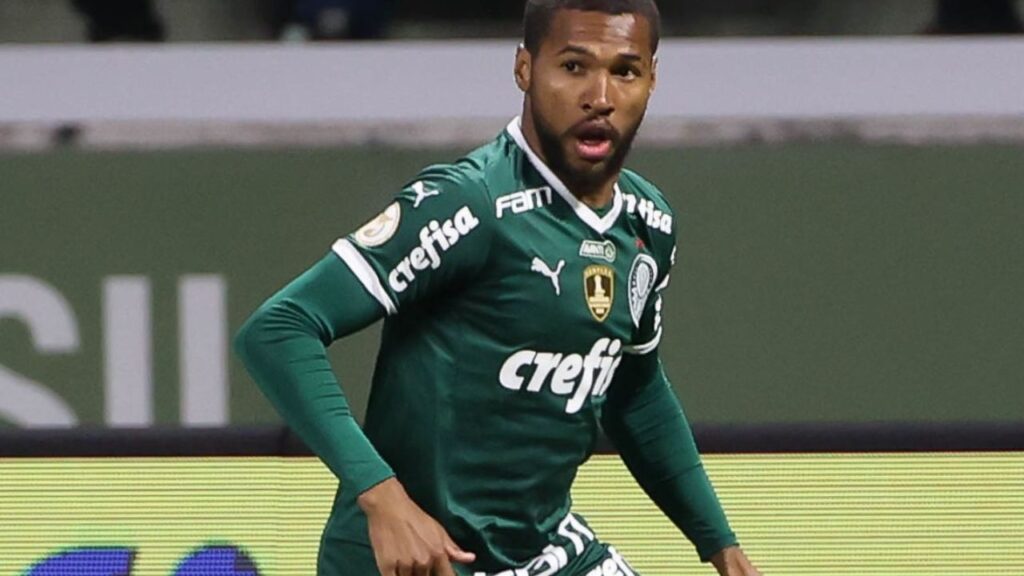 Atacante Wesley, do Palmeiras