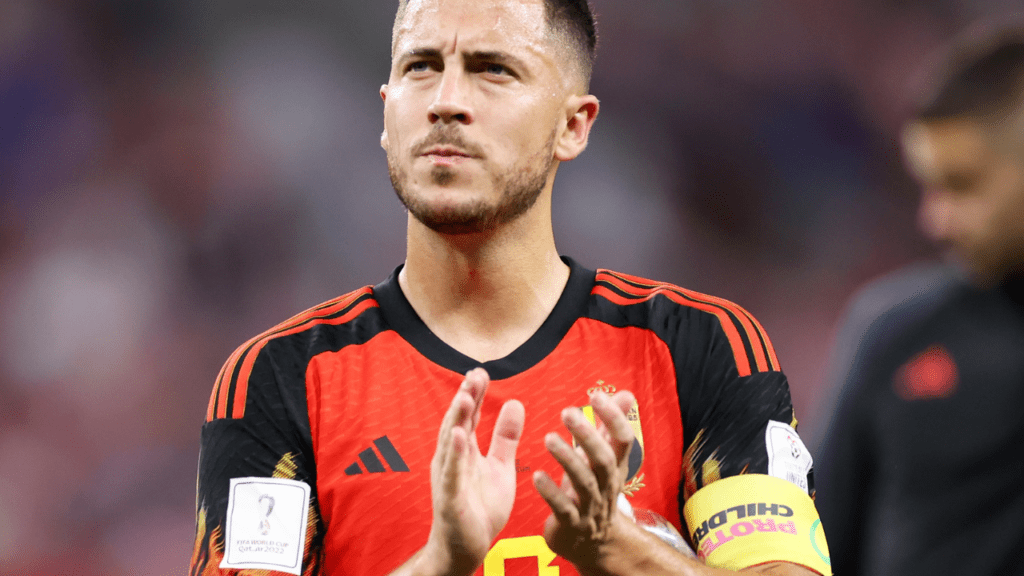 Meia Eden Hazard, da Seleção da Bélgica, bate palmas na Copa do Mundo