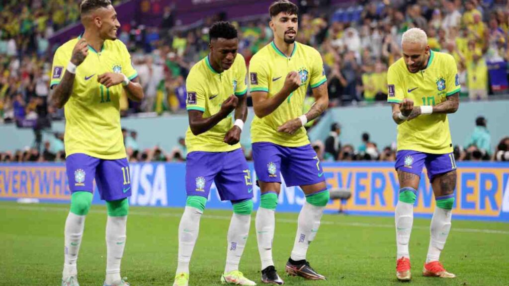 Richarlison, Vinicius Junior, Lucas Paquetá e Naymer comemoral gol da Seleção Brasileira contra a Coreia do Sul na Copa do Mundo 2022