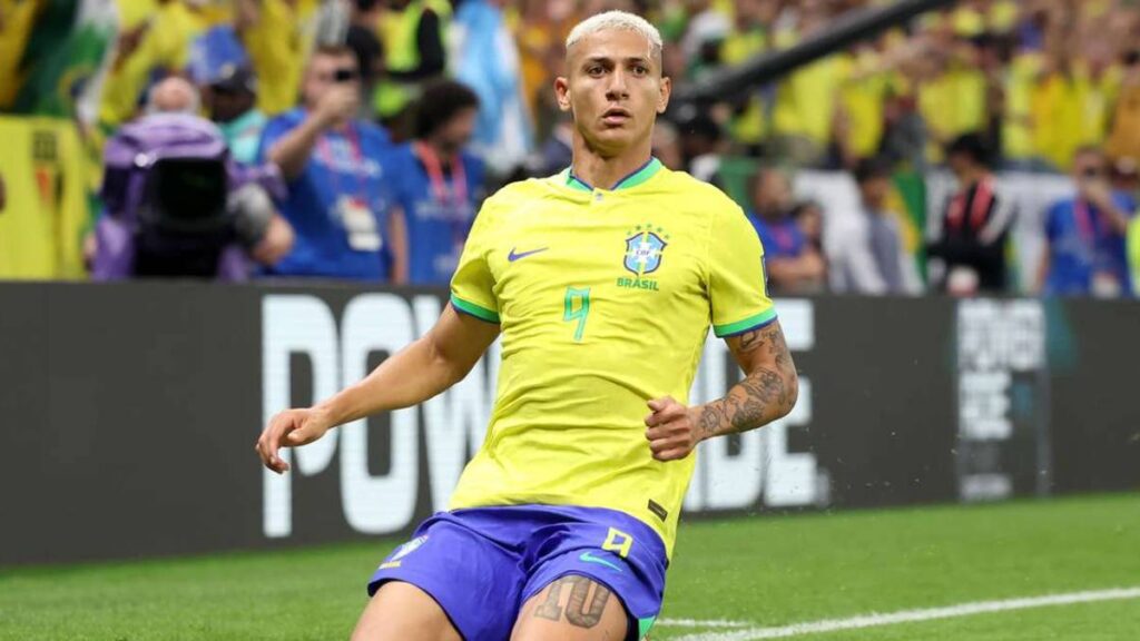 Seleção Brasileira faz primeiro treinamento: Richarlison foi cortado após lesão na panturrilha. Foto: Divulgação